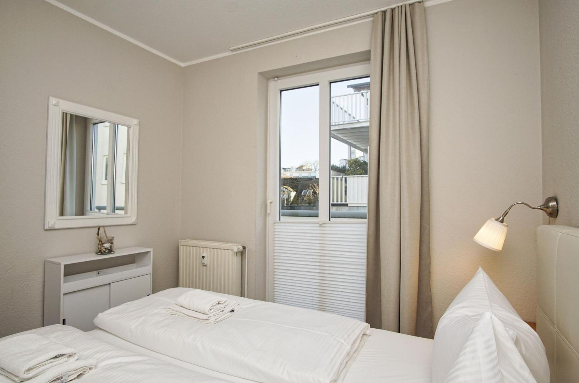 Zentrale Fewo Mit Balkon, Gratis Nutzung Vom Ahoi Erlebnisbad Und Sauna In Sellin - Villa Buskam Fewo 27 Goehren  Kültér fotó
