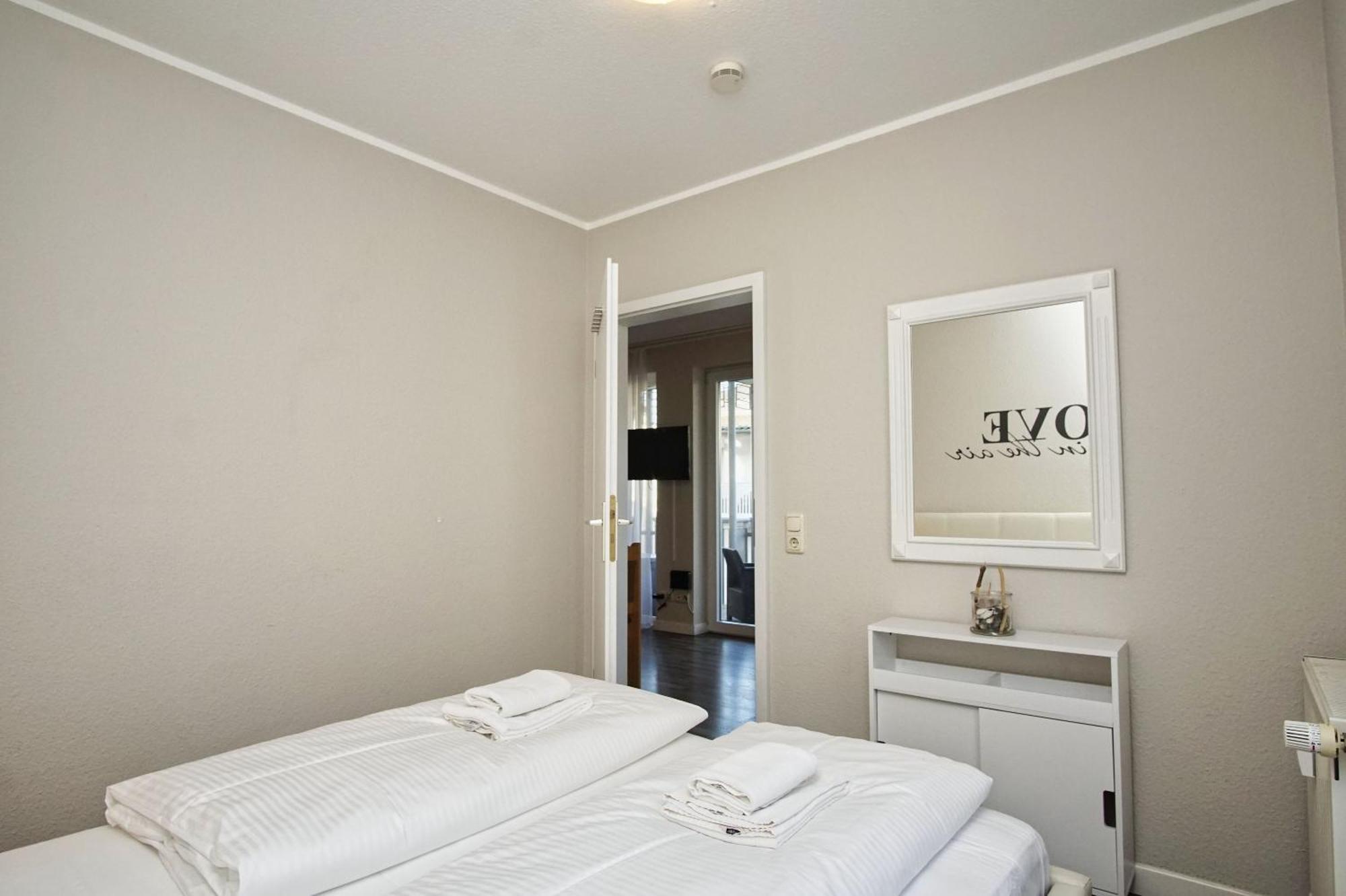 Zentrale Fewo Mit Balkon, Gratis Nutzung Vom Ahoi Erlebnisbad Und Sauna In Sellin - Villa Buskam Fewo 27 Goehren  Kültér fotó